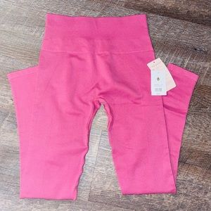 NWT Spiritual Gangster Icon High Waisted Seamless Leggings XS/S “As-Is”